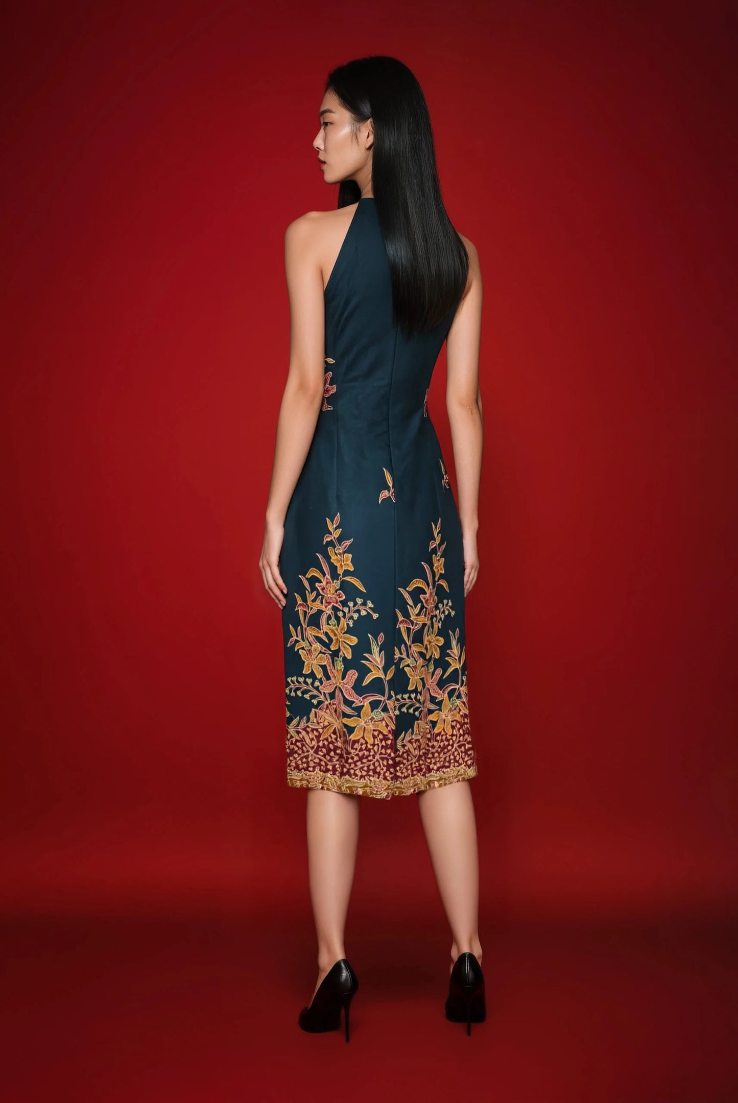 [BACKORDER] Sleeveless Batik Cheongsam Dress (Yan)