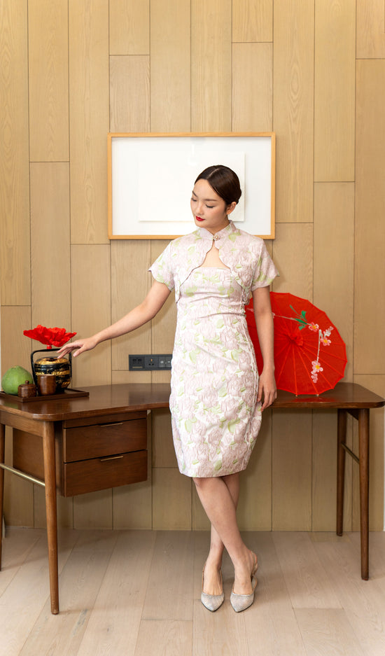 Vespere Cheongsam Set Wear (Lilies)