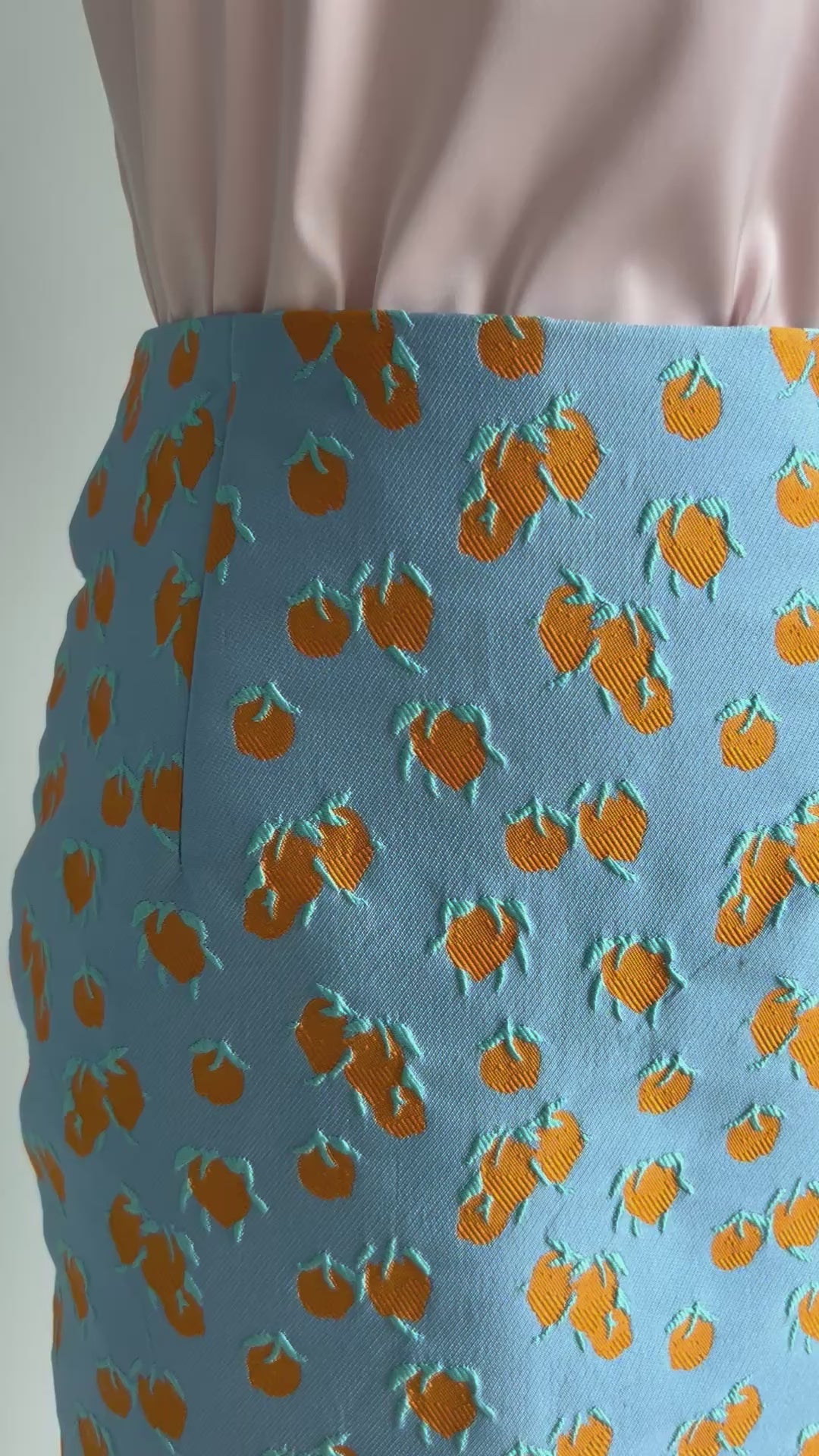 Load and play video in Gallery viewer, Chao Mei Brocade Pencil Skirt
