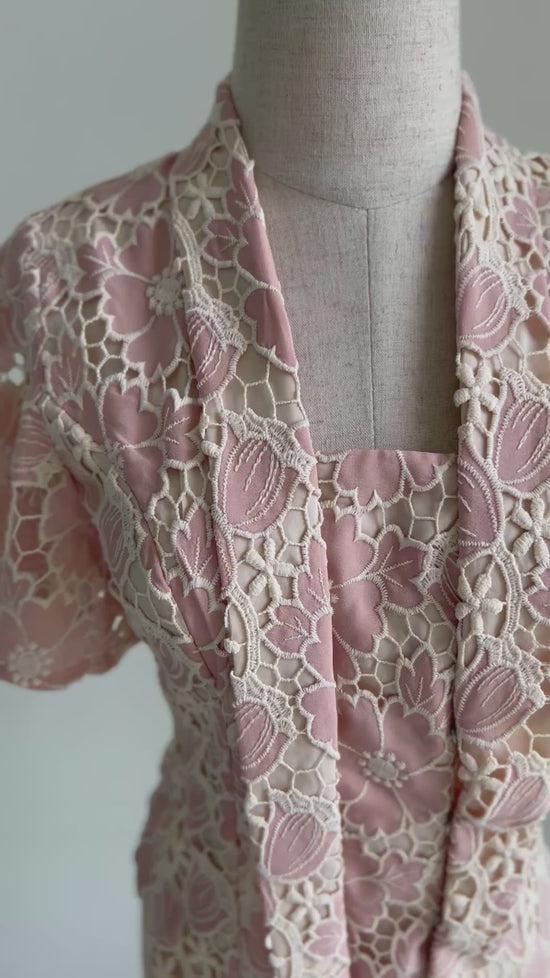 Load and play video in Gallery viewer, Jasmine Kebaya Top (Amara)
