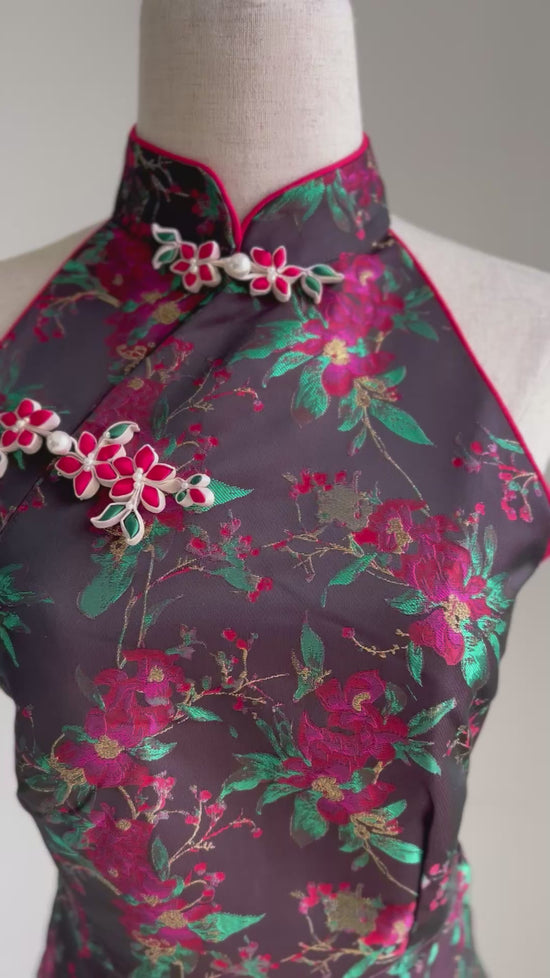 Load and play video in Gallery viewer, Lotus Cheongsam Top (Heihua)
