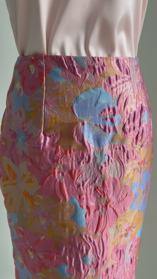 Load and play video in Gallery viewer, Mu Dan Brocade Pencil Skirt
