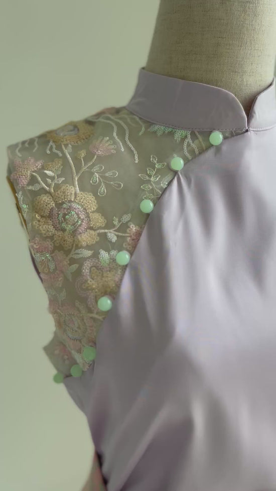 Load and play video in Gallery viewer, Xin Cheongsam Top (Lilac)
