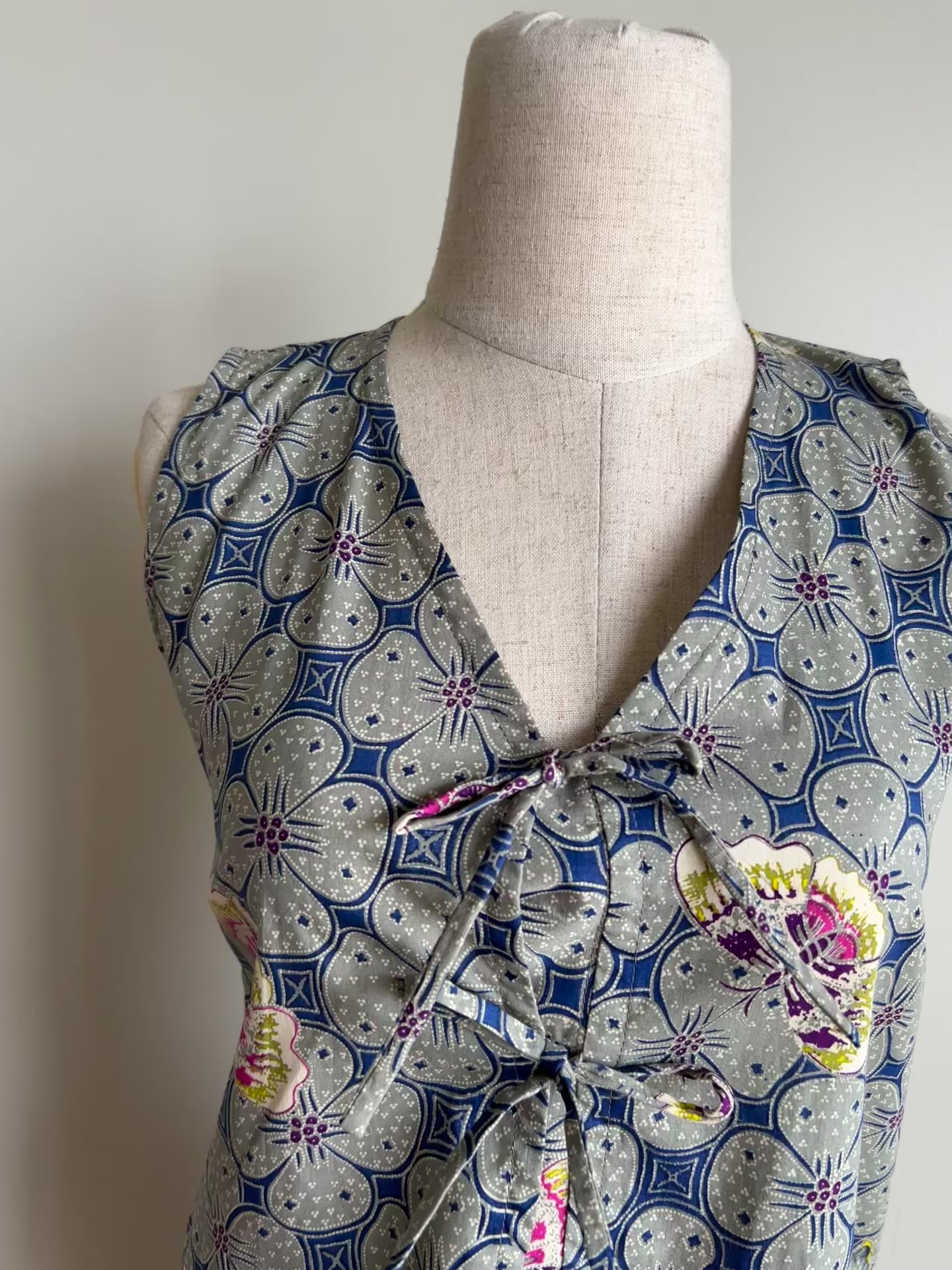 Batik Vest (Biru)