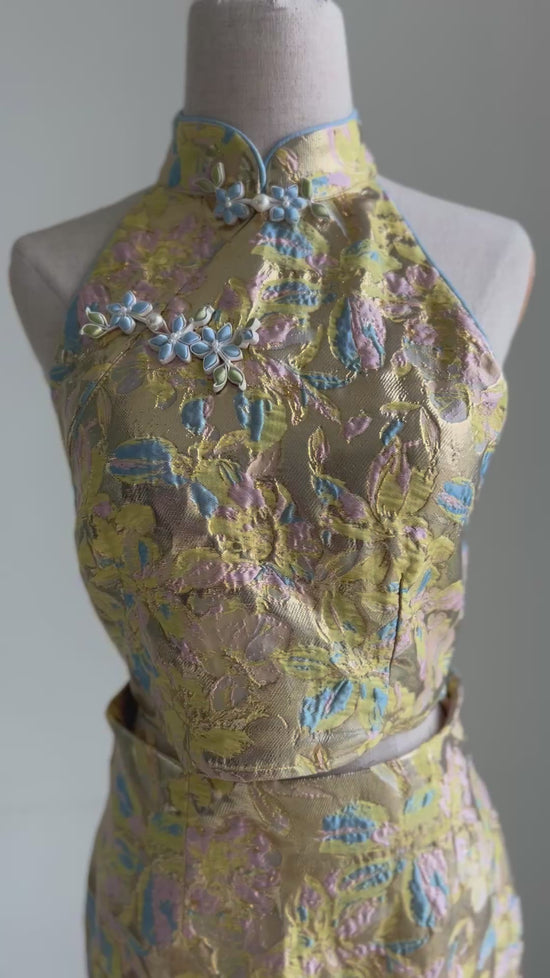 Load and play video in Gallery viewer, Lotus Cheongsam Top (Jinghua)
