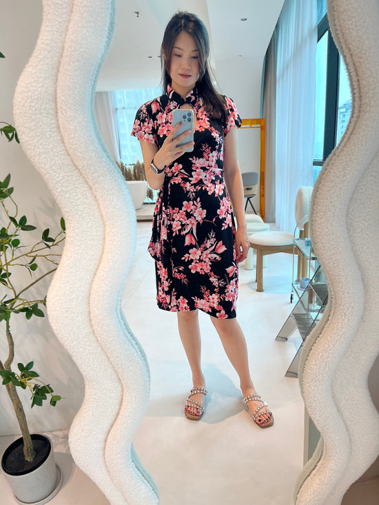 Hooi Flutter Sleeves Mandarin Collar Wrap Dress